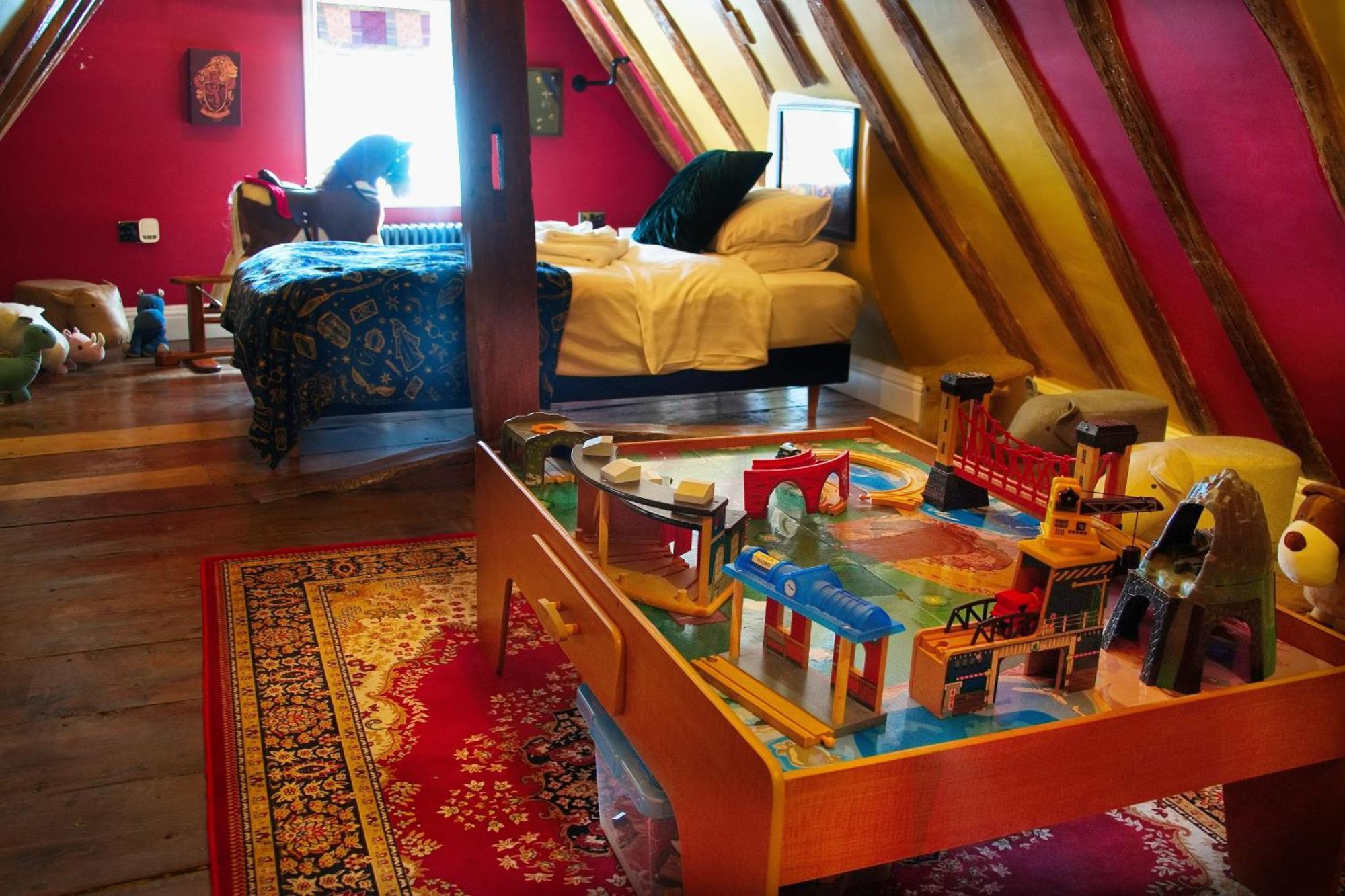 Huge Deluxe 600 Year Old Essex Manor, Hot Tub, Cinema Room, Sky Tv Saffron Walden Bagian luar foto