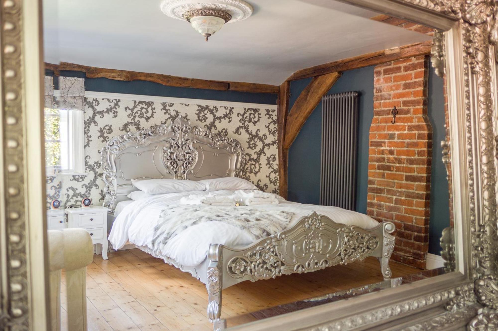 Huge Deluxe 600 Year Old Essex Manor, Hot Tub, Cinema Room, Sky Tv Saffron Walden Bagian luar foto